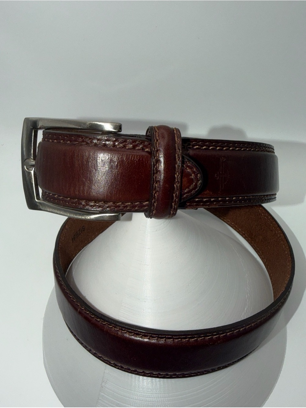 Dockers Belt Mens 34/85 Dark Brown Leather Silver Color Buckle Closure Casual